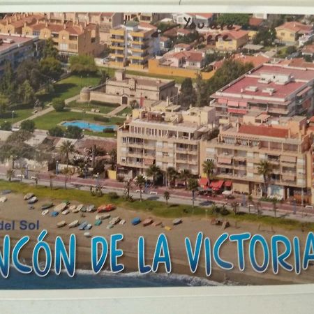 Ático en Rincón de la Victoria Appartamento Esterno foto